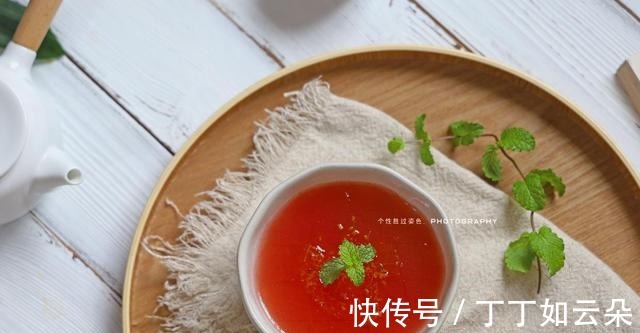 特色|老北京夏季特色小吃,三伏天吃上一碗西瓜酪,消暑又解渴!