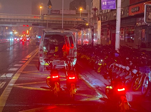 电单车|美团共享电单车企业连夜回收15000辆，哈罗出行已回收超6万辆