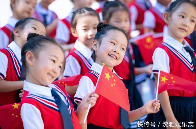 大帅哥 女航天员刘洋的生活照,丈夫帅气露面,生活现状让人羡慕不已