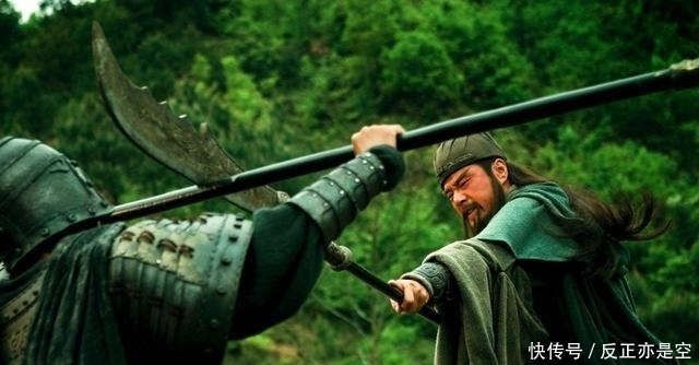 怀抱|赵云怀抱阿斗可以杀出长坂坡,为何吕布背着女儿却不能成功突围?