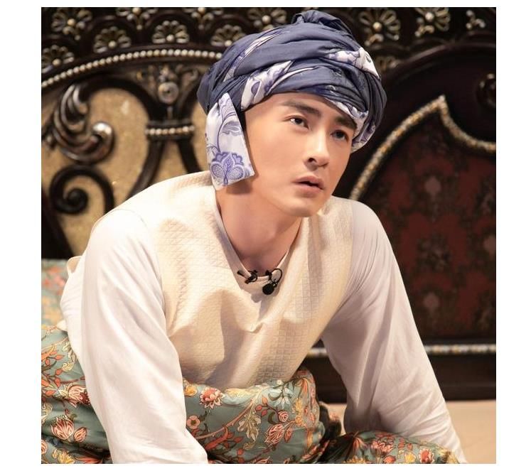 《是女演员》导师拖后腿,刘涛背锅泪洒现场,老演员水平就这?