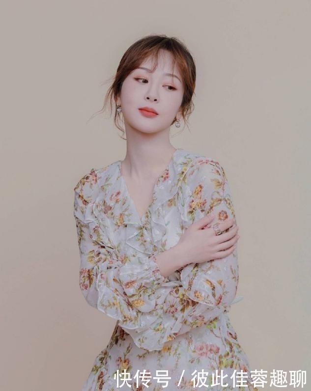 脸型 别再披头散发了!这4款“发型”才够美够撩人,总有一款适合你