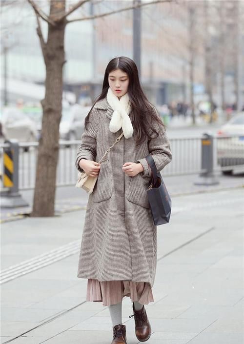 为何你戴围巾有股浓浓的“大妈感”？跟着这些博主学，秒变时髦精