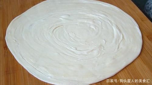 和面|外面买的鸡蛋饼为什么这么软，和面和烙饼有秘诀，学会可以出摊了