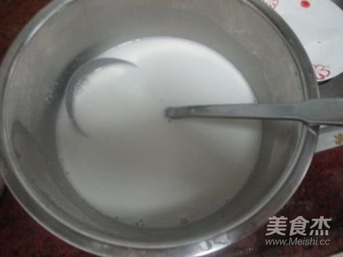 白发|白头发增多,医生推荐多吃它,隔三差五吃2次,白头发慢慢变黑了