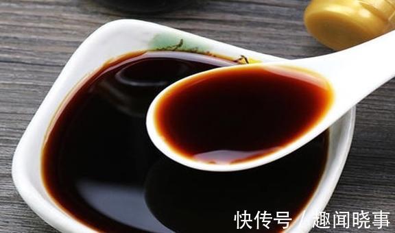 血管|53岁男子脑梗偏瘫，竟然和妻子有关？炒菜放一物，胜过很多“毒”