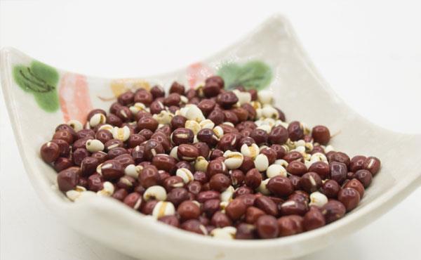 糖尿病并发症|如果每天喝一碗小米粥，血糖会上涨还是降低？看看糖友的亲身经历