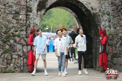 所在地|美食研学季暑期再升级,《天天向上》走出演播室持续绘制中国美食文旅版图