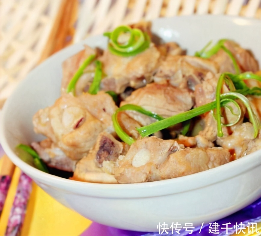 香菇|中年人想长寿，三种美食经常吃，养胃健脾，排毒清肠，好处多多