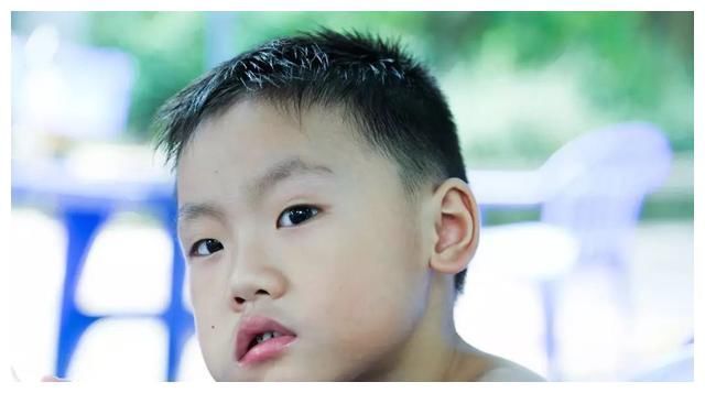 骨骼|医生:真正补钙的不是牛奶,钙质是牛奶的5倍,孩子多吃长个快