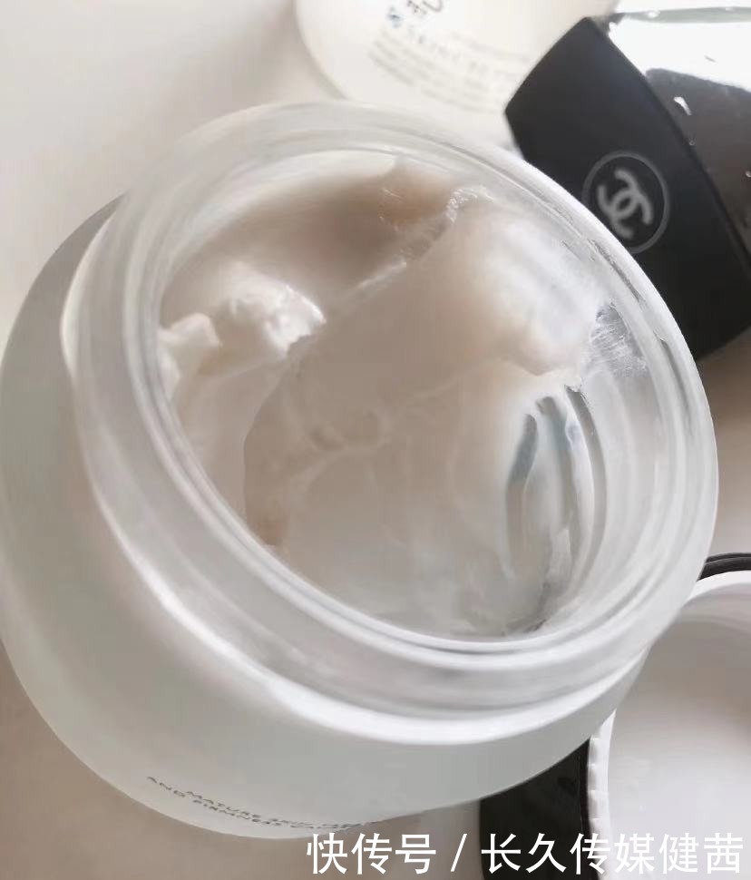 初春护肤必备单品，年度爱用物不看血亏！不好用算我输