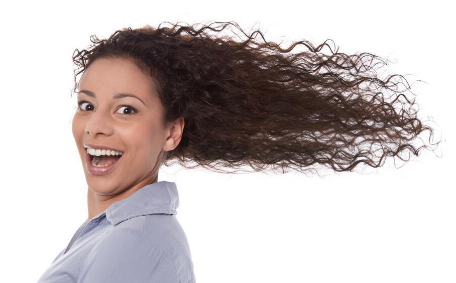 头皮|头发洗得越勤长得速度越快,这是真的吗?如何让头发长得快一些?