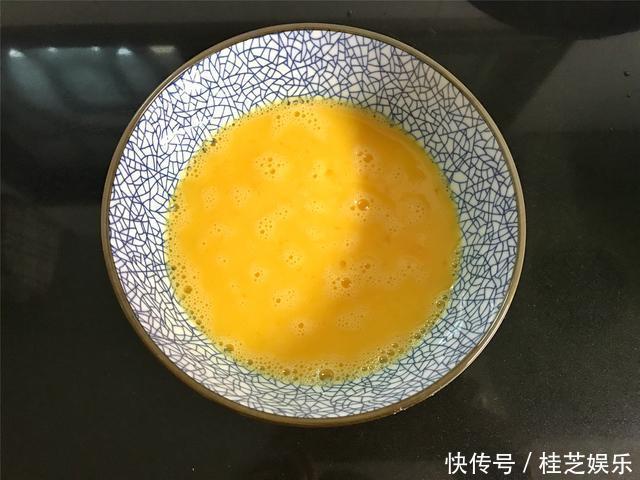 冬天要多吃此素菜,2块钱一把,简单一炒,鲜香美味,好吃又营养