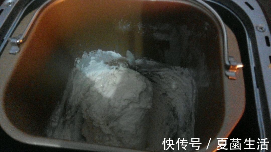 香甜|在家制作番茄芝士披萨,味道香甜,简单好做