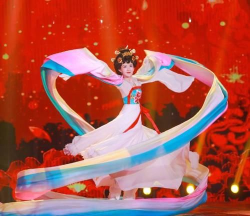 吳昕|《快本》收視創下新低？謝娜鏡頭比嘉賓多，回歸也挽救不了口碑