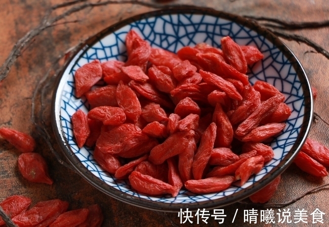 苦瓜难吃是因为你不会做，这样做出来的苦瓜，没人再说难吃