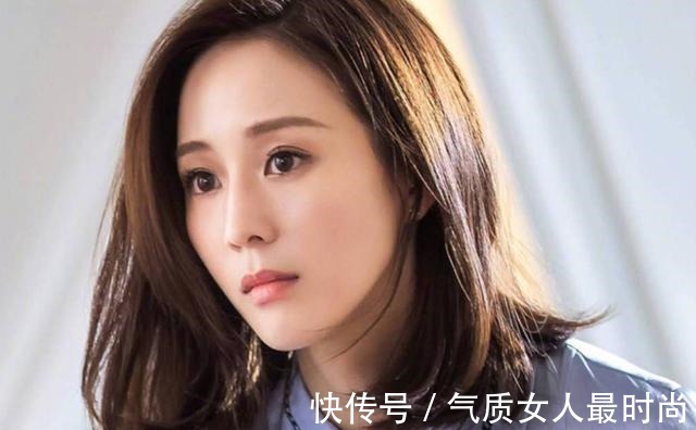 卷发型 四十的女人，都喜欢剪短刘海和短发如何知道自己适合什么发型！