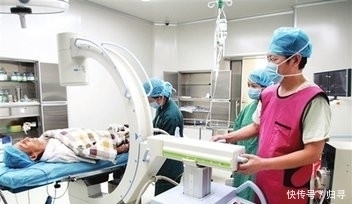  医院|17岁高中女生常感到腰疼，去医院检查后，结果男人们都很羡慕