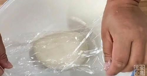  另一边|外面摊贩卖5块钱一个的饼，在家做出来满屋留香，太好吃了！