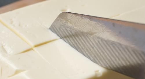 全网最火的牛奶吃法！5种原料4步搞定，比蛋糕好吃100倍，家有孩子快收藏！