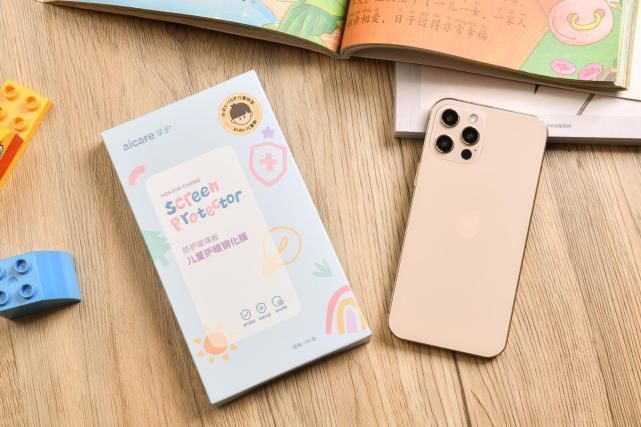 贴膜|家有喜欢玩手机的孩子怎么办?这款儿童护眼钢化膜可以了解下