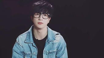  榜首|网综热度榜：《德云斗笑社》掉出前10，《心动的信号》第4，它成功上榜首