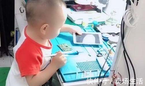 学习能力|“最小修理师”宝宝火了,什么钱不钱的无所谓,两颗糖就行了