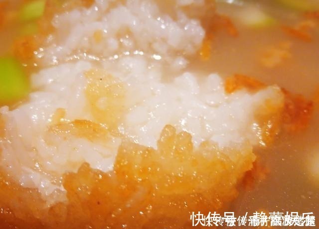 乳牙|7岁男孩乳牙未掉,恒牙又长,医生检查后说道幸亏来得及时