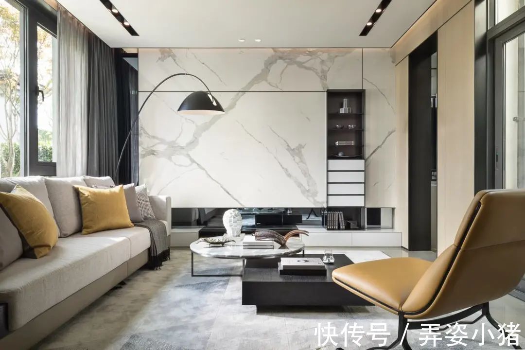 布置|210㎡联排小别墅，现代大方的布置，配色令人舒适