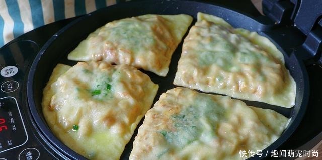 玉米|最近超爱的玉米面饼,2种做法,开水一烫,最快10分钟搞定早餐