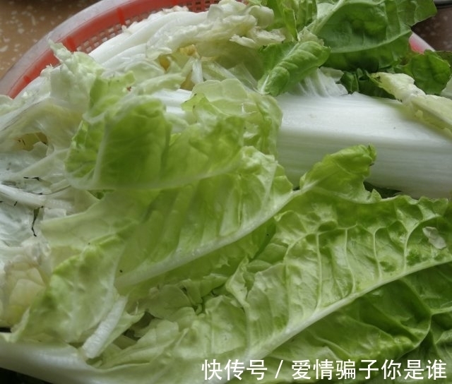 红虾白菜粉丝汤,粉丝滑溜筋道,汤汁味美