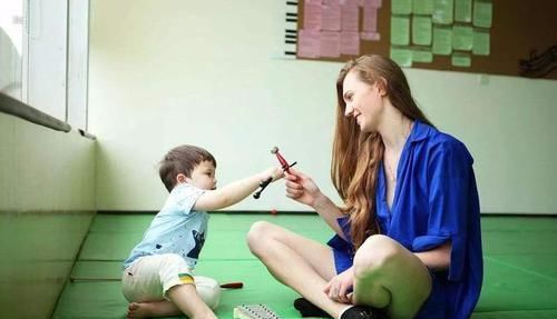 发育|麻省理工研究发现:阅读并非促进孩子大脑发育的最佳方法,是这种