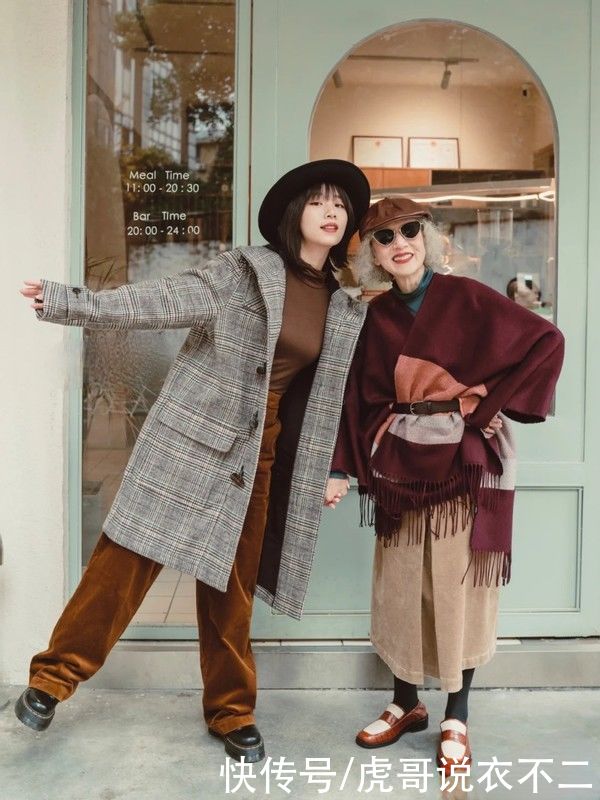 不管多大年纪都要穿“裙子”,看奶奶们的裙子穿搭,年轻又知性