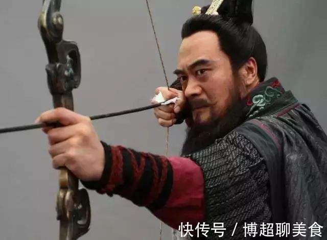 武艺|水浒中武艺力压豹子头林冲的两个人,第一个棍棒了得,下场悲惨