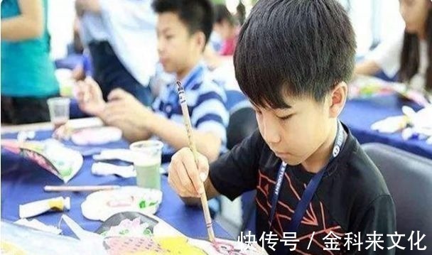 家长|孩子将来聪不聪明,从“手”部就能知晓一二,家长可以对照一下