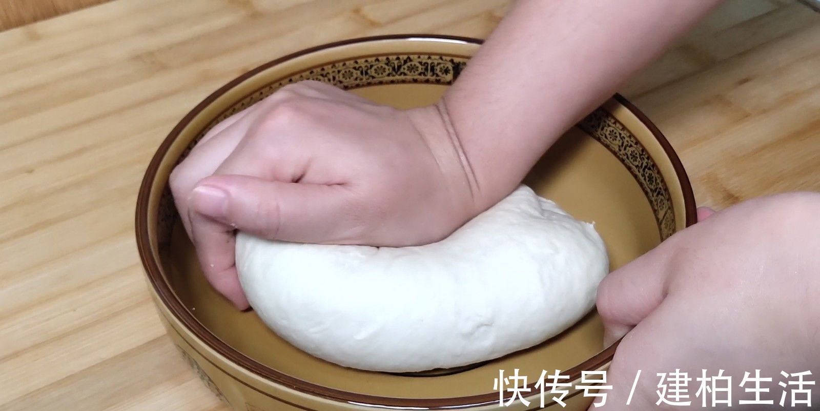 如何让烙饼变得柔软和层次分明教你三个秘密,外表温柔,没有失败