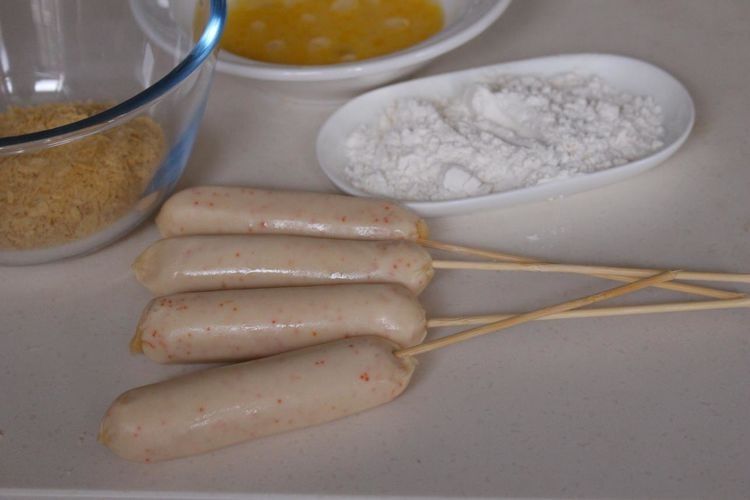 自制脆皮肠，吃起来太过瘾了，在家做无添加才健康