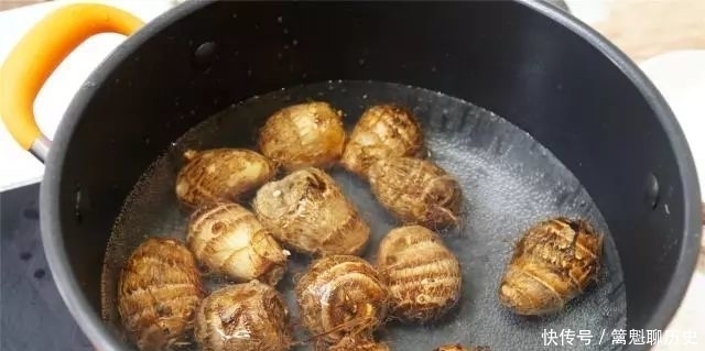 天冷了,遇到这菜我从不放过,炒一炒微辣焦香,好吃的吮指头