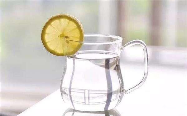 通便食物|长期便秘的人怎样吃晚餐三样通便食物推荐给你，排便更顺畅