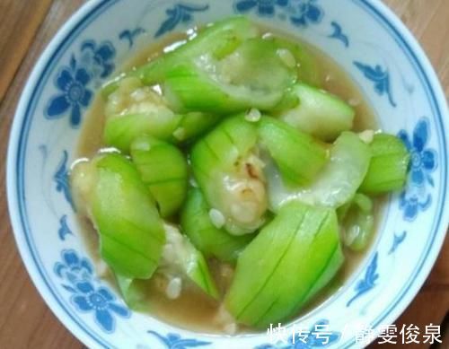 丝瓜|入伏后，宁可不吃大鱼大肉，也要吃这瓜，2元一斤，比人参还滋补