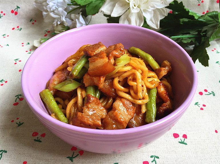 豆角焖面这么做,简单易做营养高,全家都爱吃