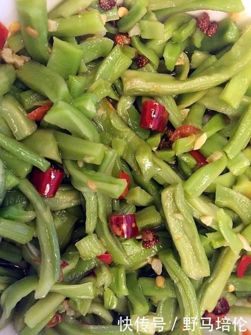 夏季多吃这菜，称为“天然泻药”，百吃不腻，排出毒素，肠道变通畅