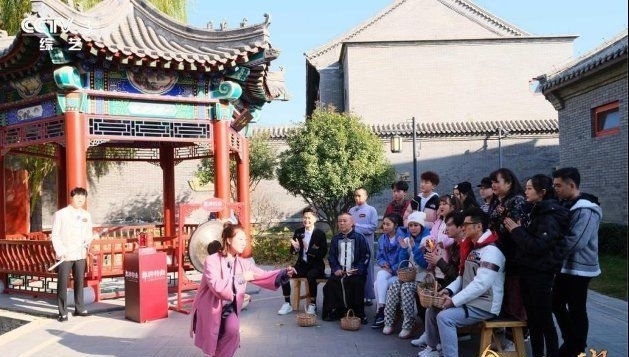 导师 《金牌喜剧班》郭德纲班迎来撂地演出 班内小考打磨剧本志在创新