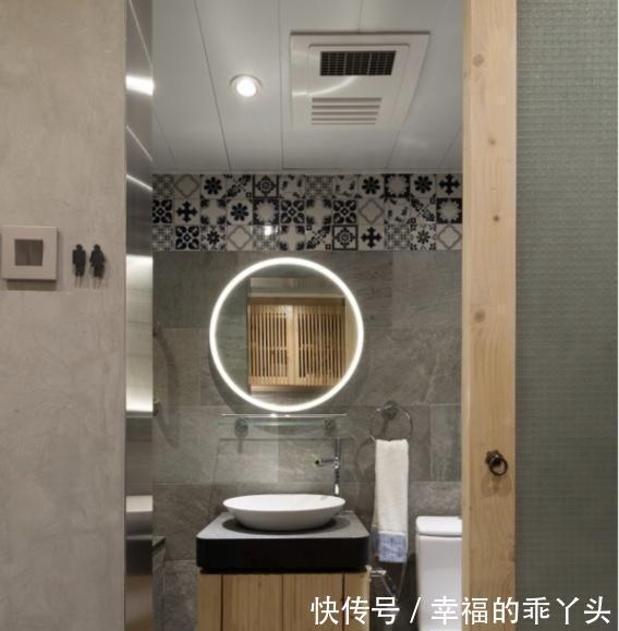 寸土寸金|24㎡觉得小?在香港是两居室还能住3口人,厕所带浴缸,厉害不!