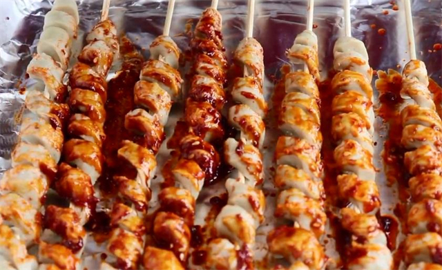 面筋|教你纯手工自制烤面筋,香辣过瘾又解馋,吃着干净卫生又放心