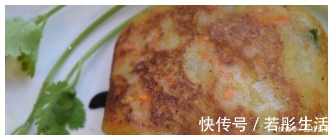 土豆片|最简单快速的早餐饼，不揉面，不擀面，筷子搅一搅，做法简单！