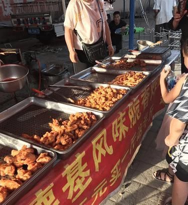 顾客|乡村版“肯德基”15元1斤,收入让邻居眼红,顾客大多是小朋友