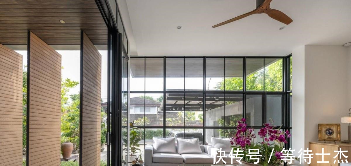 露台花园|满足了我对豪宅想象！下有庭院泳池，上有露台花园，在家照样度假