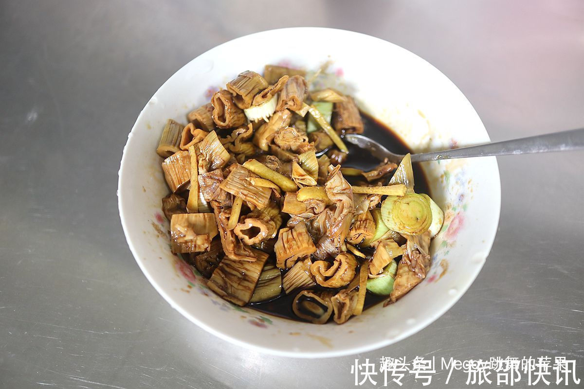 入味|想了20年的宝塔肉,第一次就成功了,蒸着吃入味又下饭,太香了