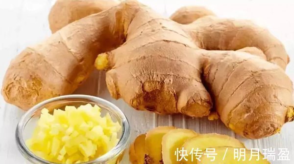 生姜|生姜涂在脚底太厉害了,有4个好处不请自来,尤其老人最适合